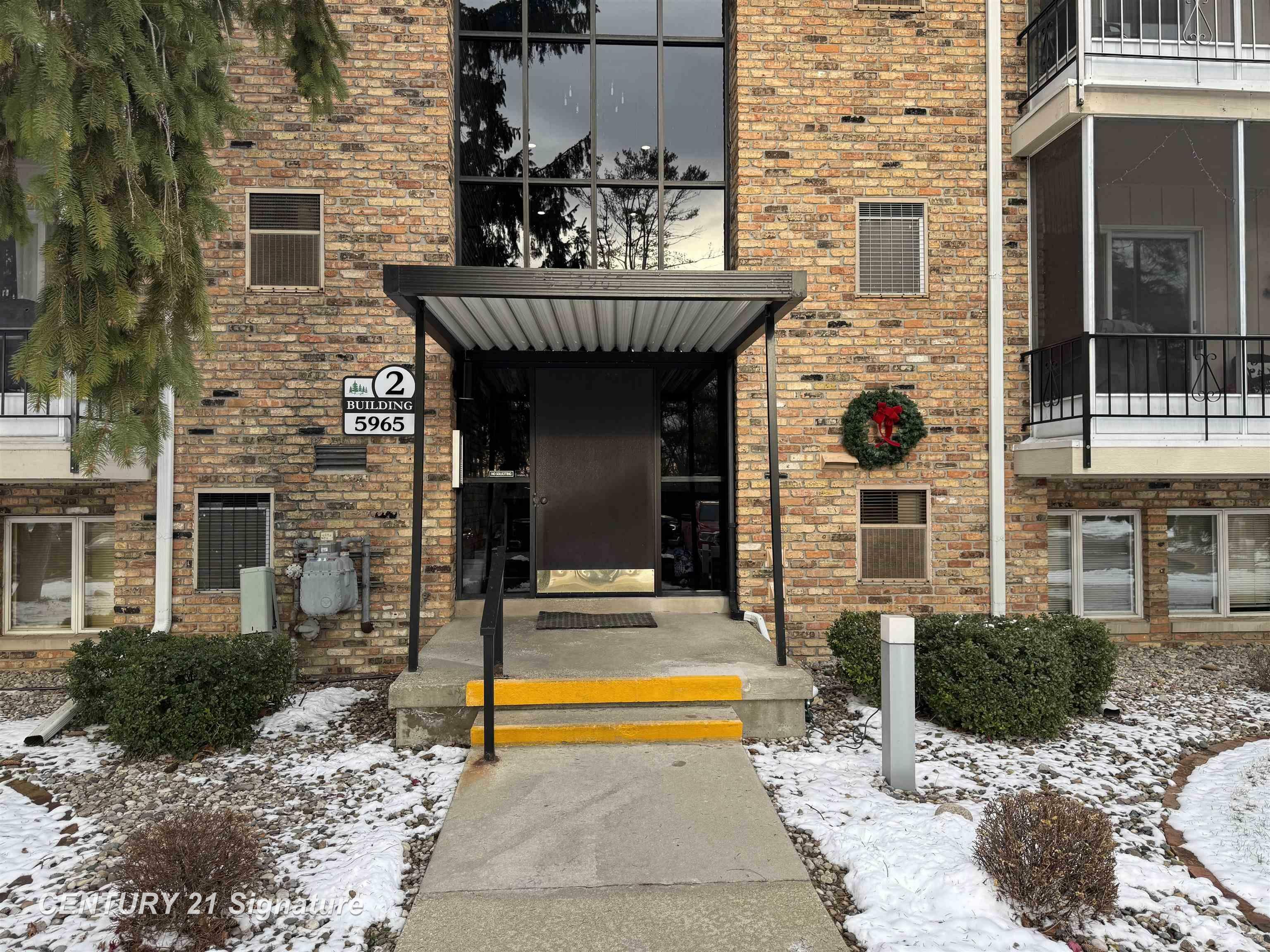 Property Photo:  5965 W Michigan Avenue A2  MI 48638 