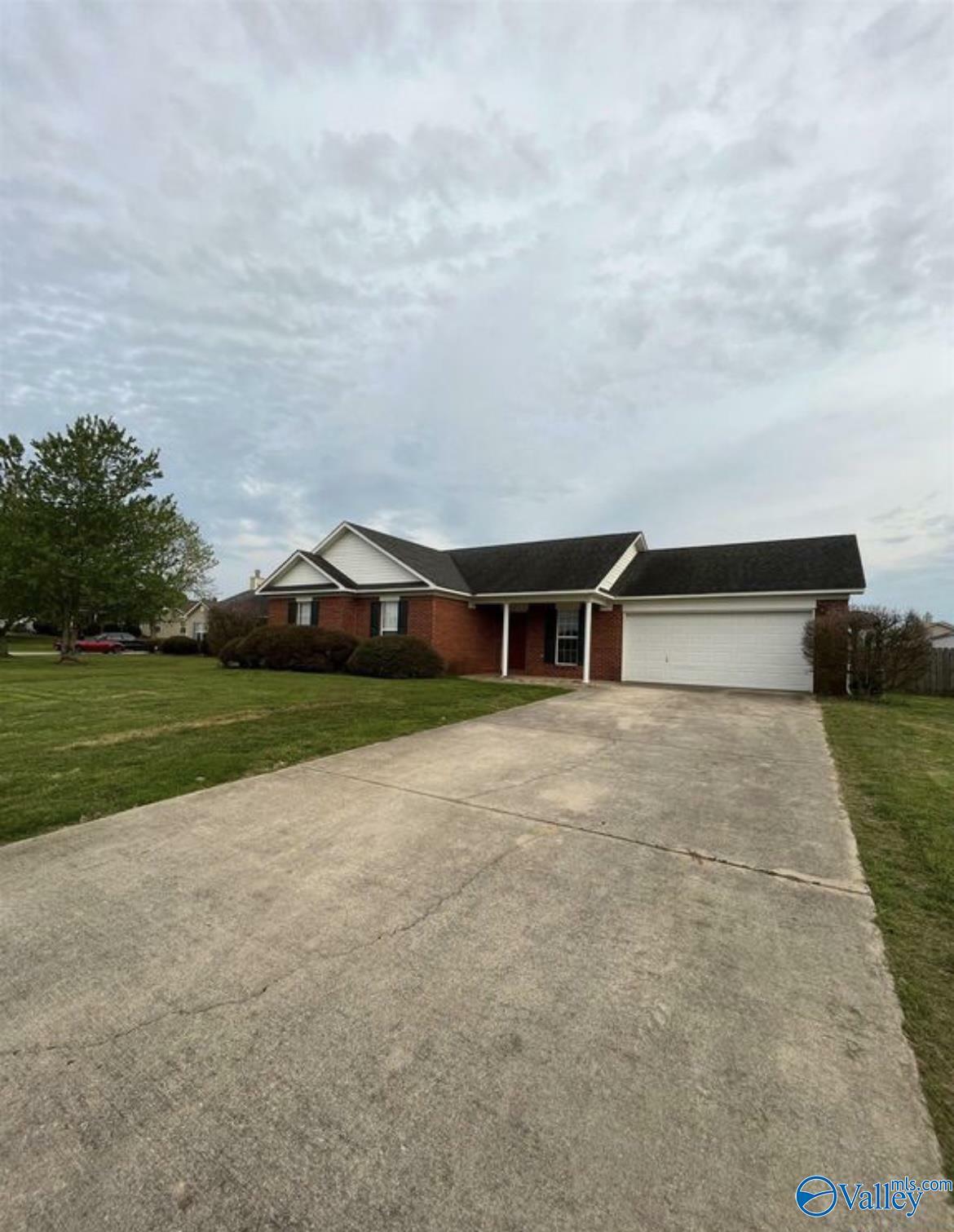 Property Photo:  840 Rolan Gooch Road  AL 35773 