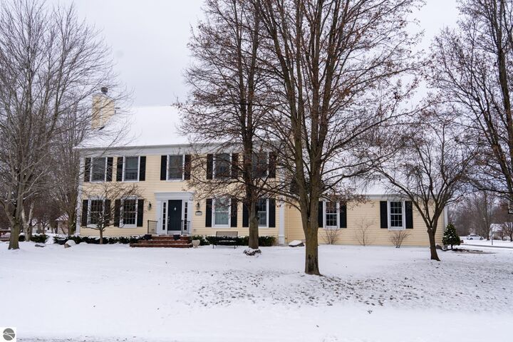 3124 Brittany Drive  Mt Pleasant MI 48858 photo