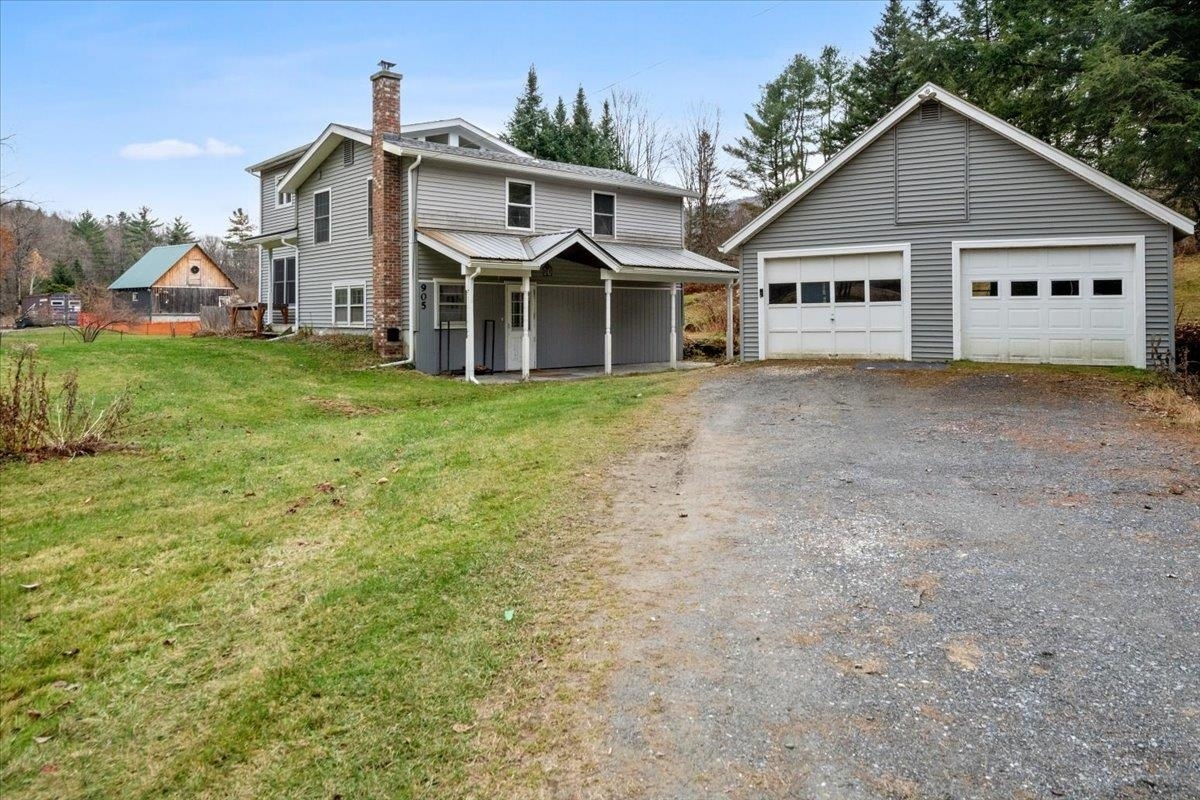 Property Photo:  905 Main Road  VT 05477 