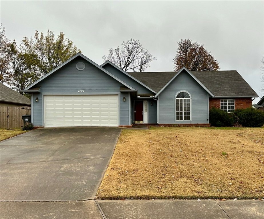 Property Photo:  679 Oaklawn Drive  AR 72764 