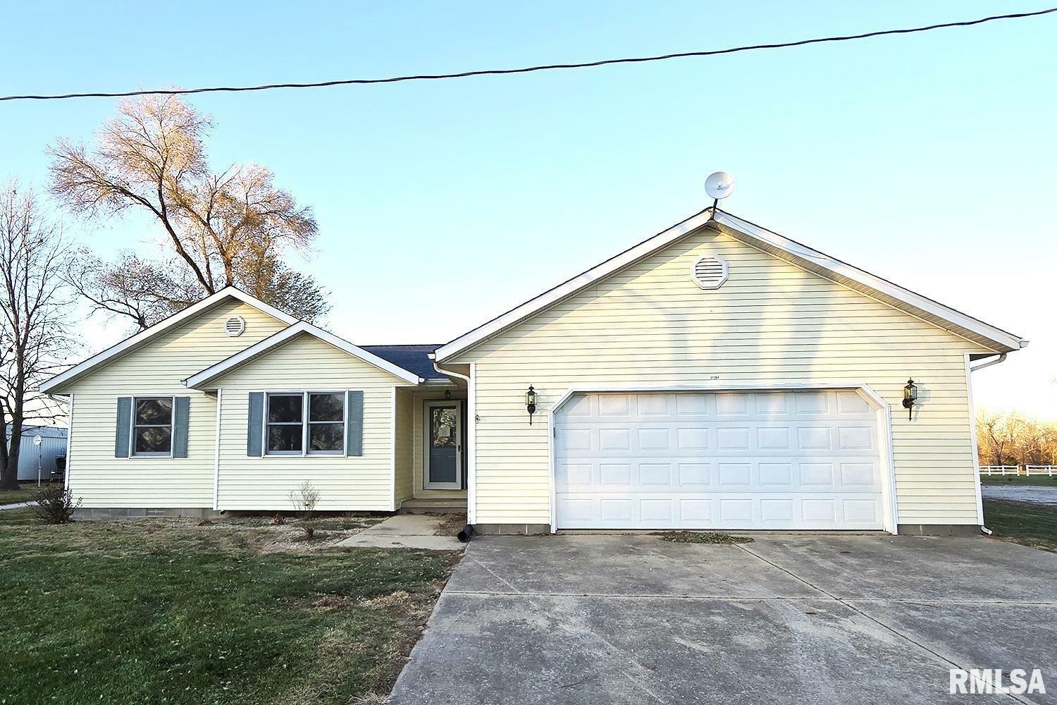 Property Photo:  1129 1650 E Avenue  IL 62471 