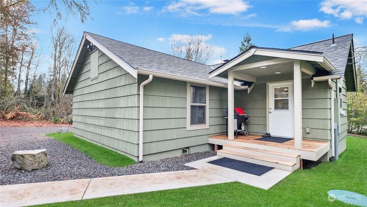 Property Photo:  8640  State Hwy 303  NE  WA 98311 