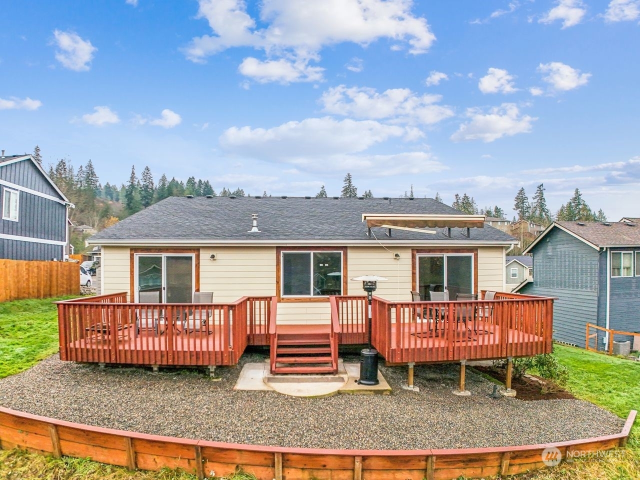 Property Photo:  10906  168th Avenue E  WA 98391 