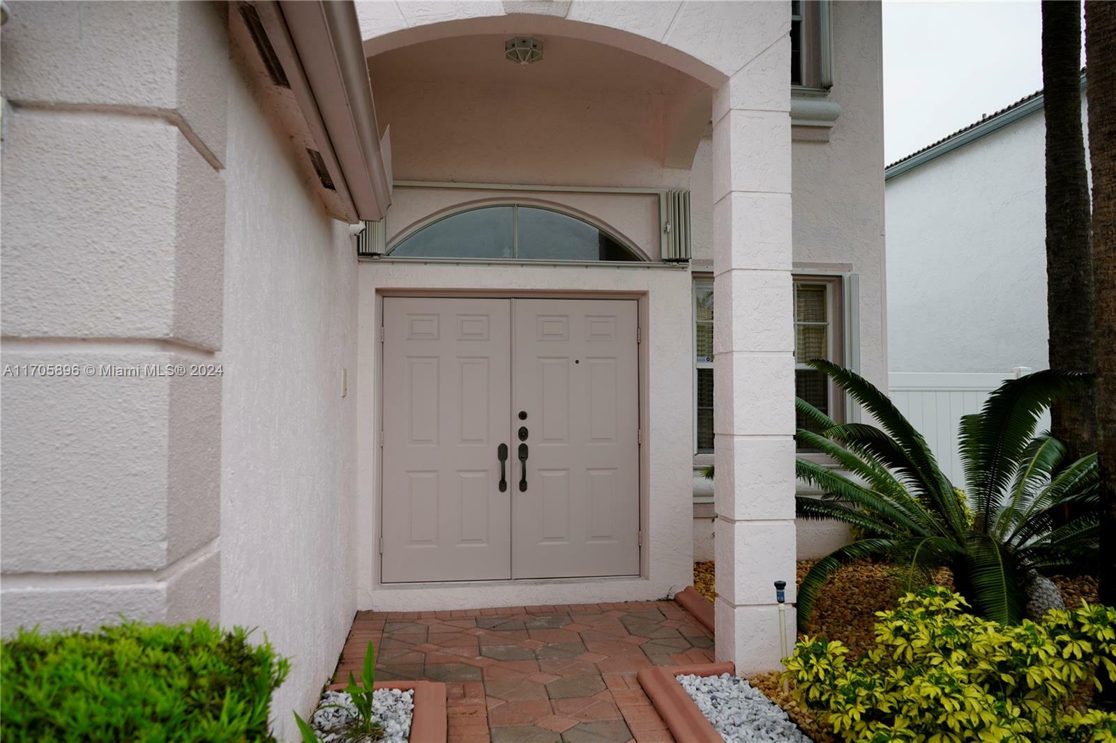 Property Photo:  1466 NW 159th Ln  FL 33028 