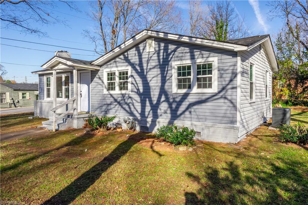 Property Photo:  101 Lincoln Avenue  NC 27292 