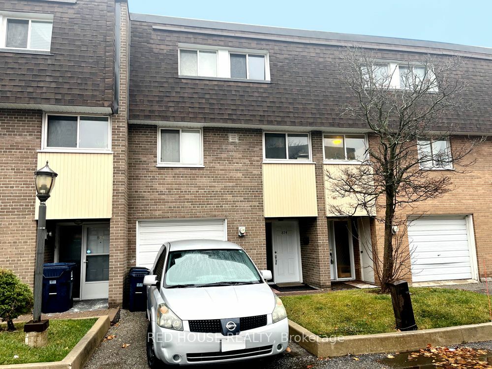 Property Photo:  38 Tandridge Cres 874  ON M9W 2P2 