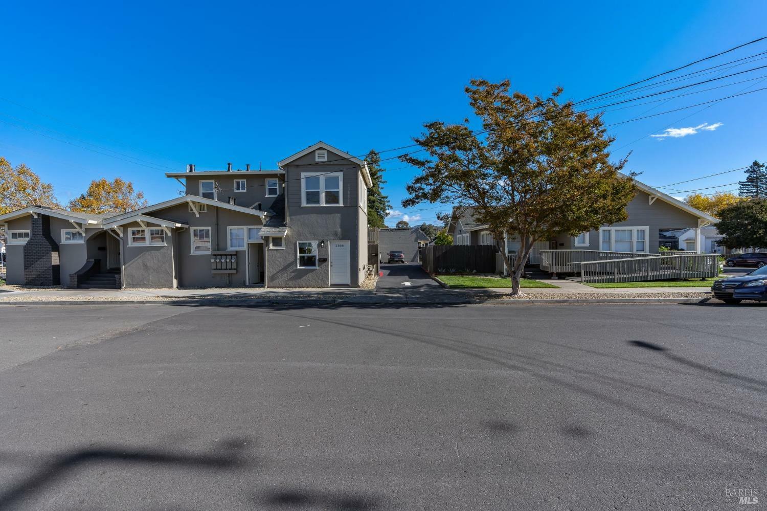1423 Lincoln Avenue  Napa CA 94558 photo