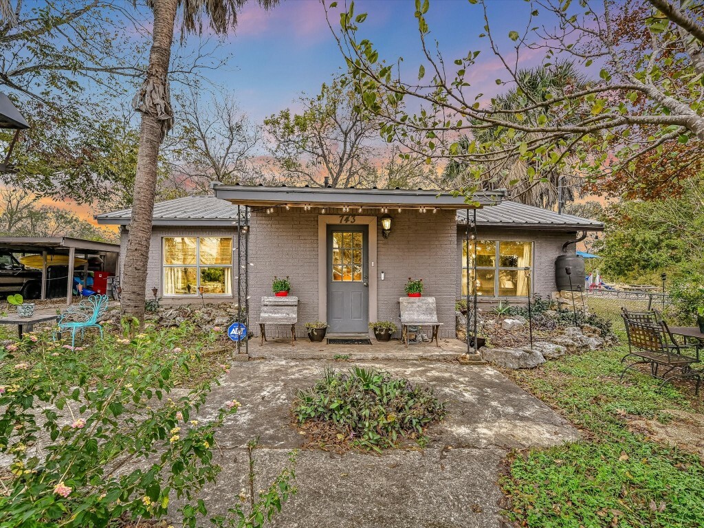 Property Photo:  743 Centre Street  TX 78666 