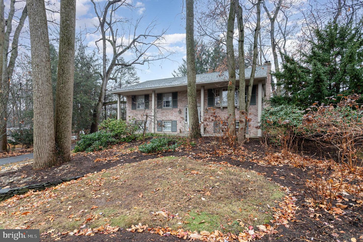 Property Photo:  2848 Spring Valley Road  PA 17601 