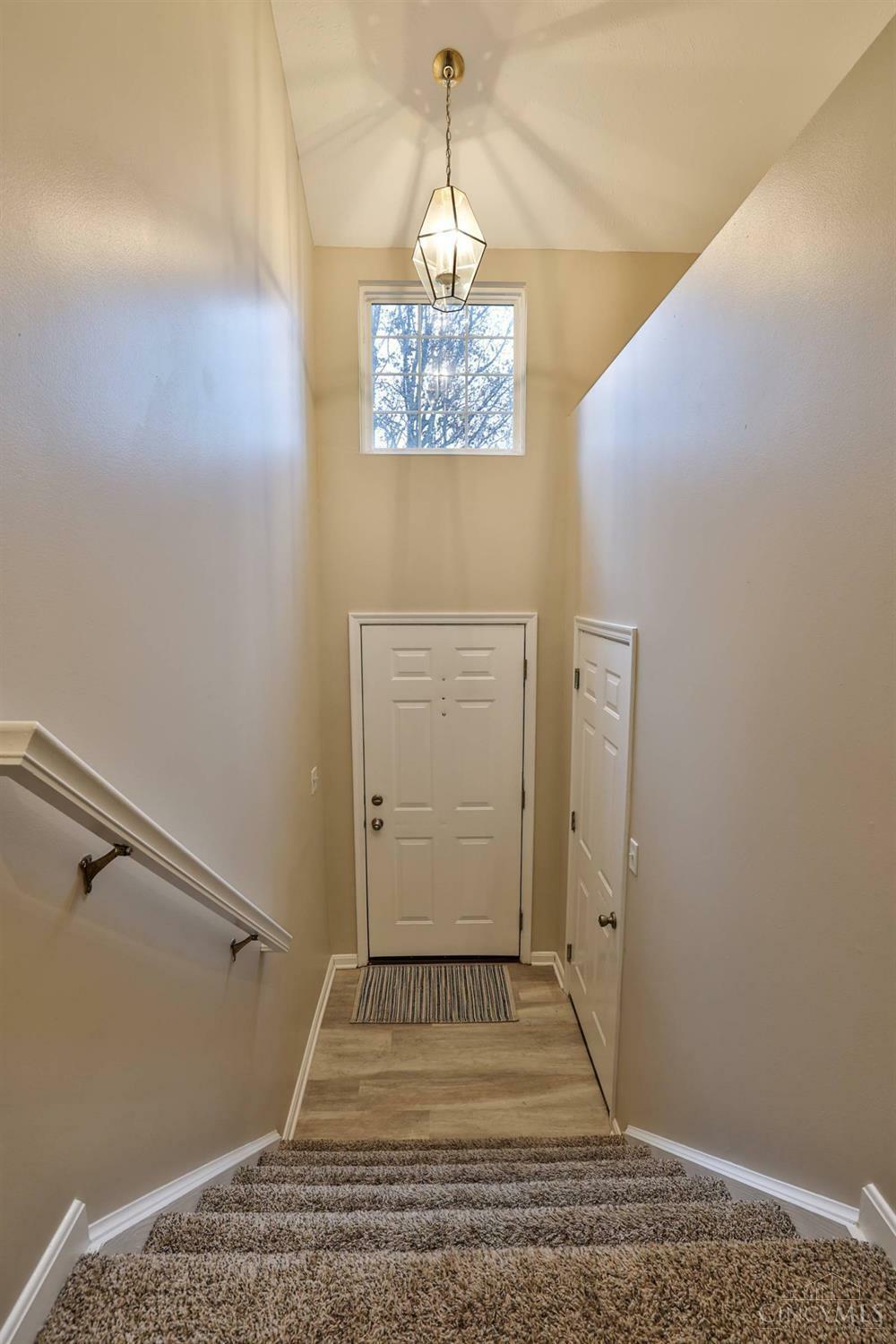 Property Photo:  3883 Thorngate Drive  OH 45040 