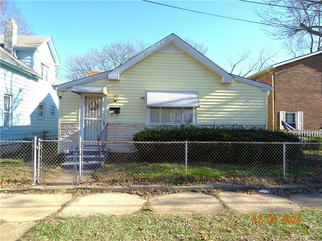Property Photo: 1211 Grove Street OH 45044