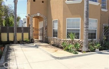 Property Photo:  309 Cutter Way  CA 92627 