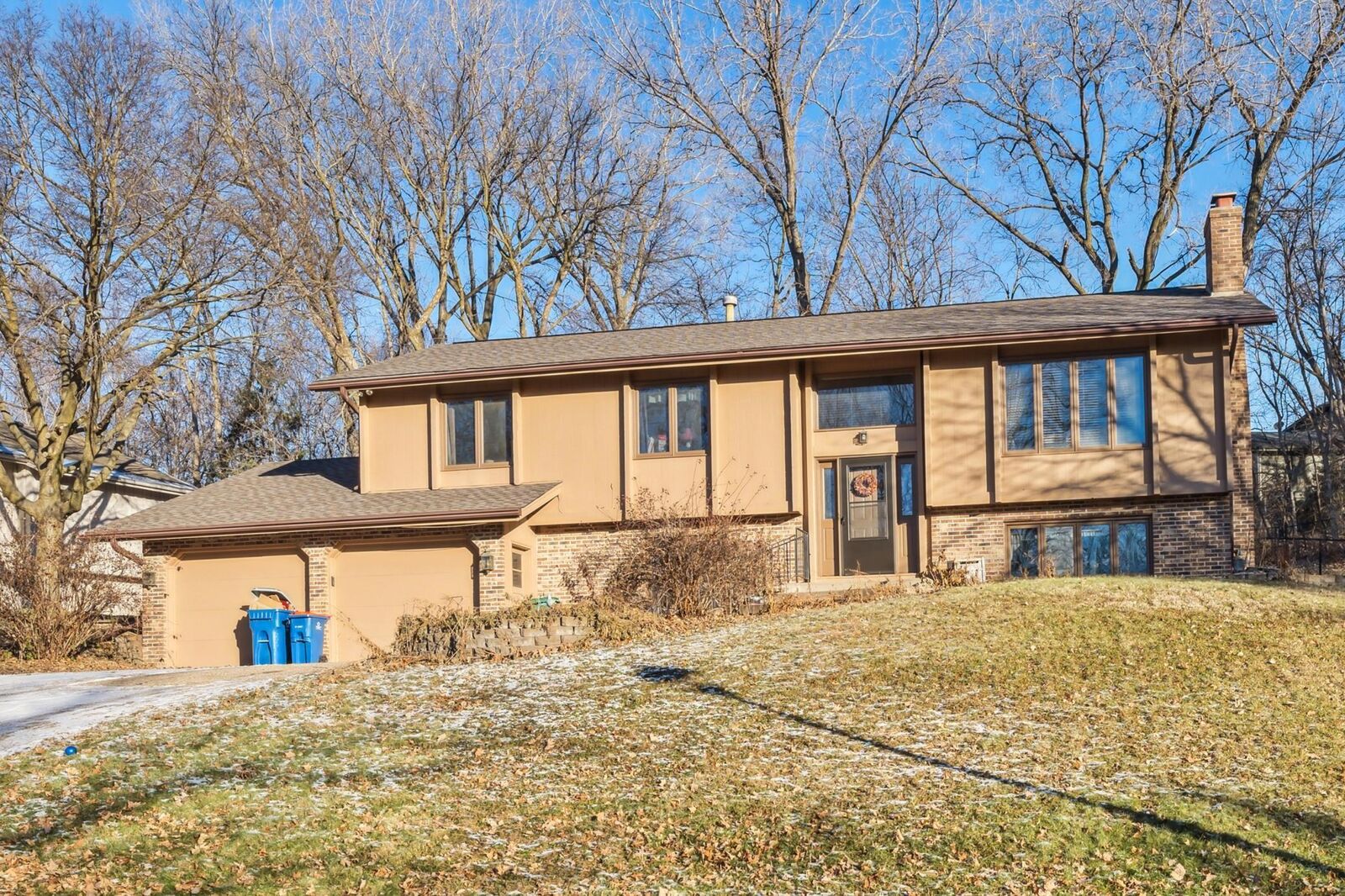 Property Photo: 3630 Forestview Lane N MN 55441