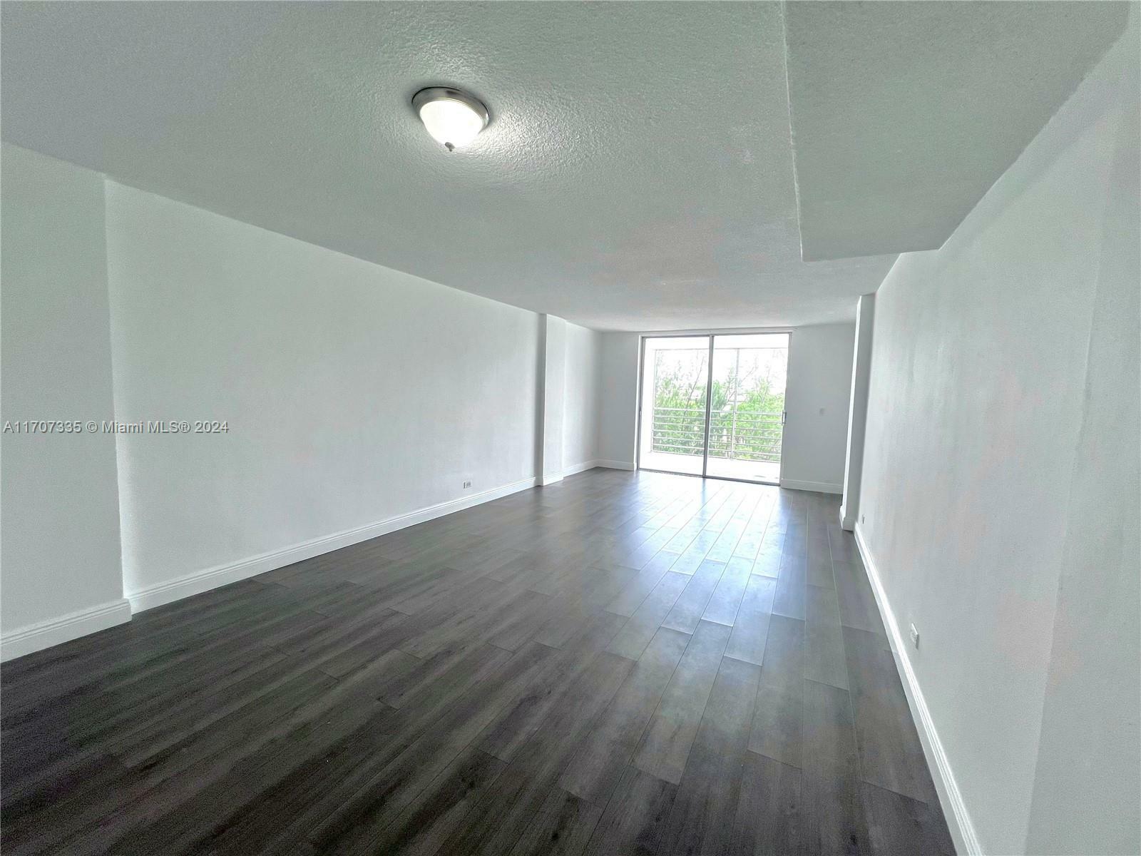 Property Photo:  3660 NE 166th St 409  FL 33160 