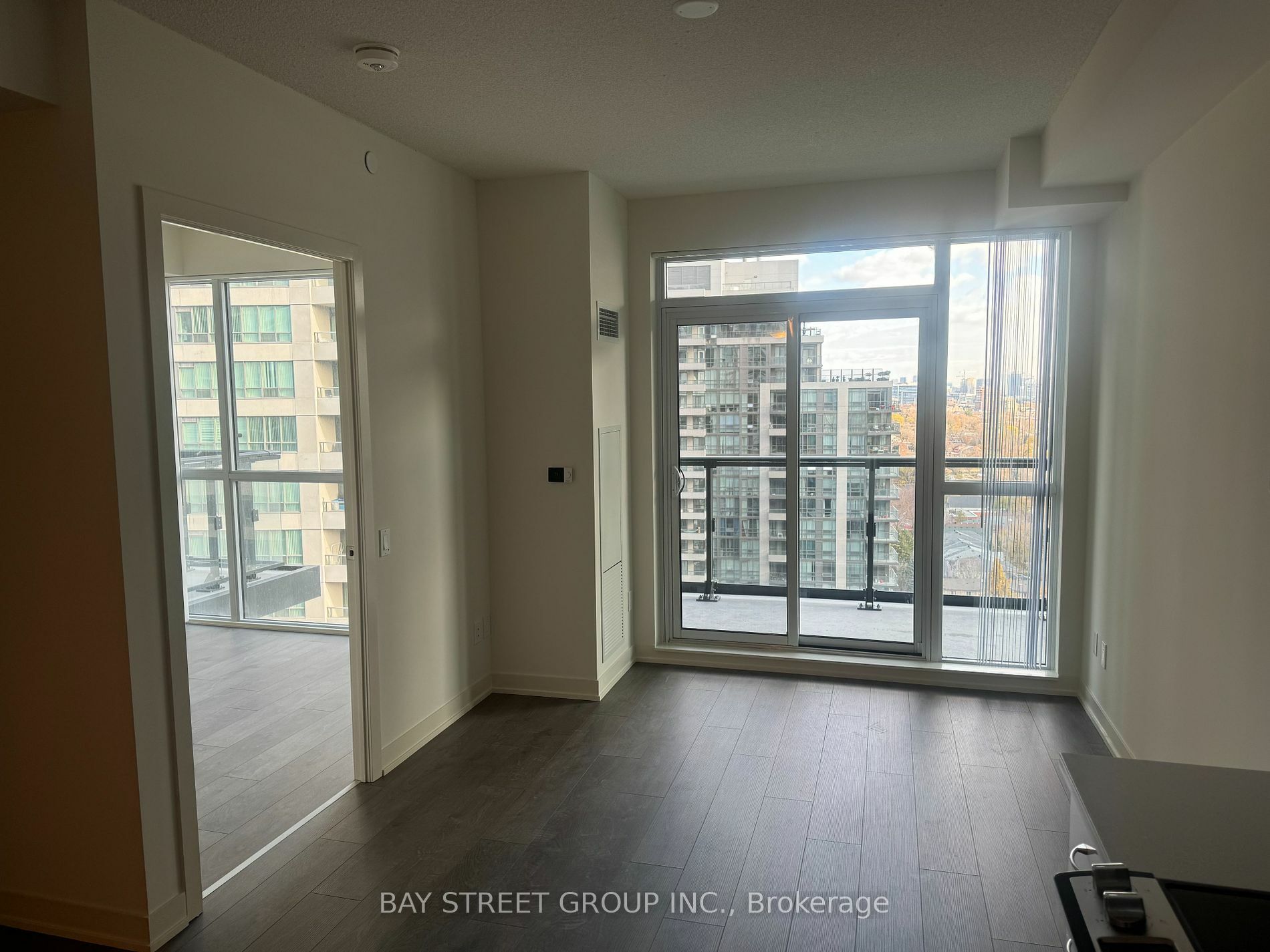 Property Photo:  4955 Yonge St 1801  ON M2N 0L8 