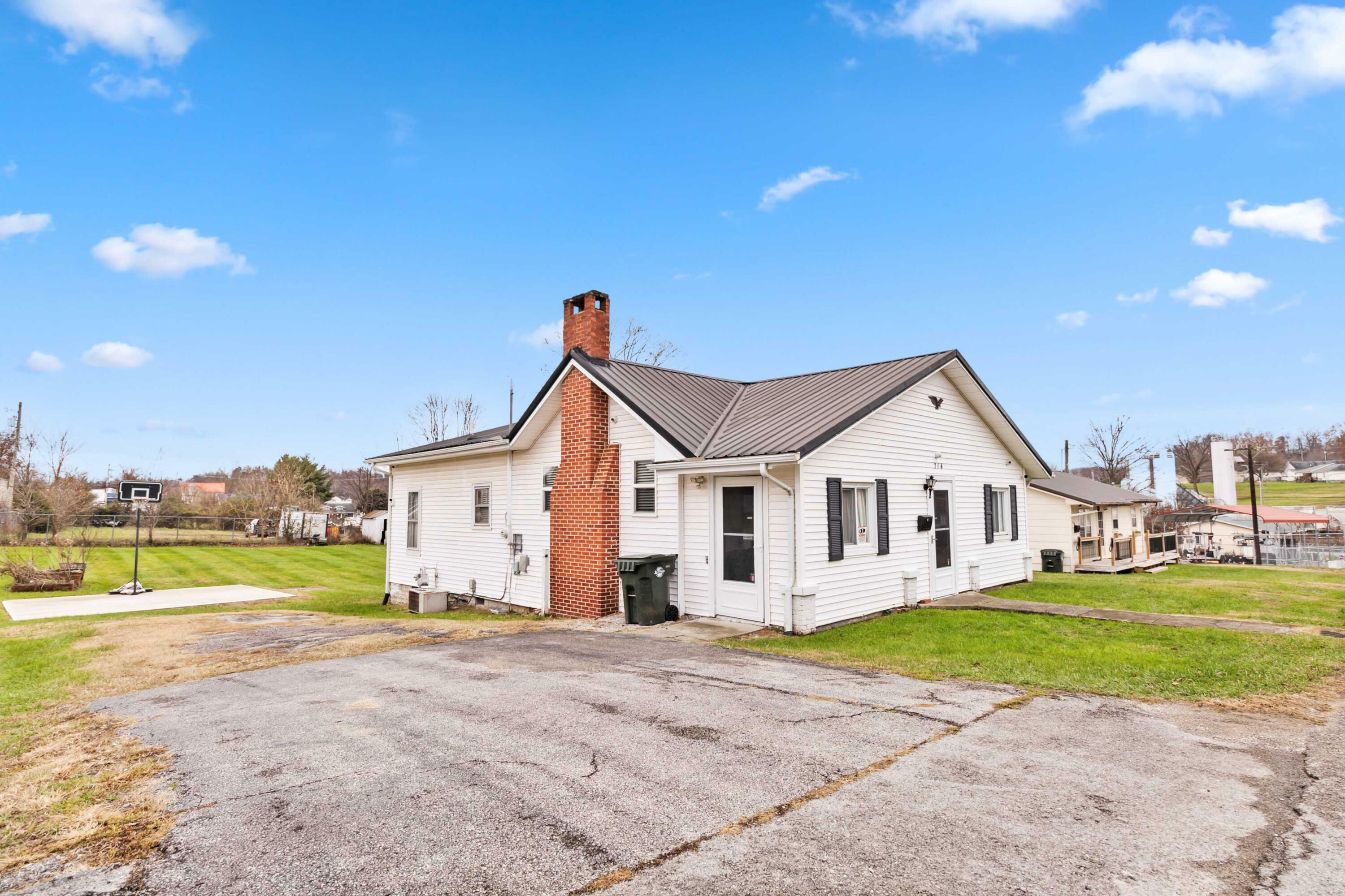 Property Photo:  714 Coolidge Street  KY 40741 