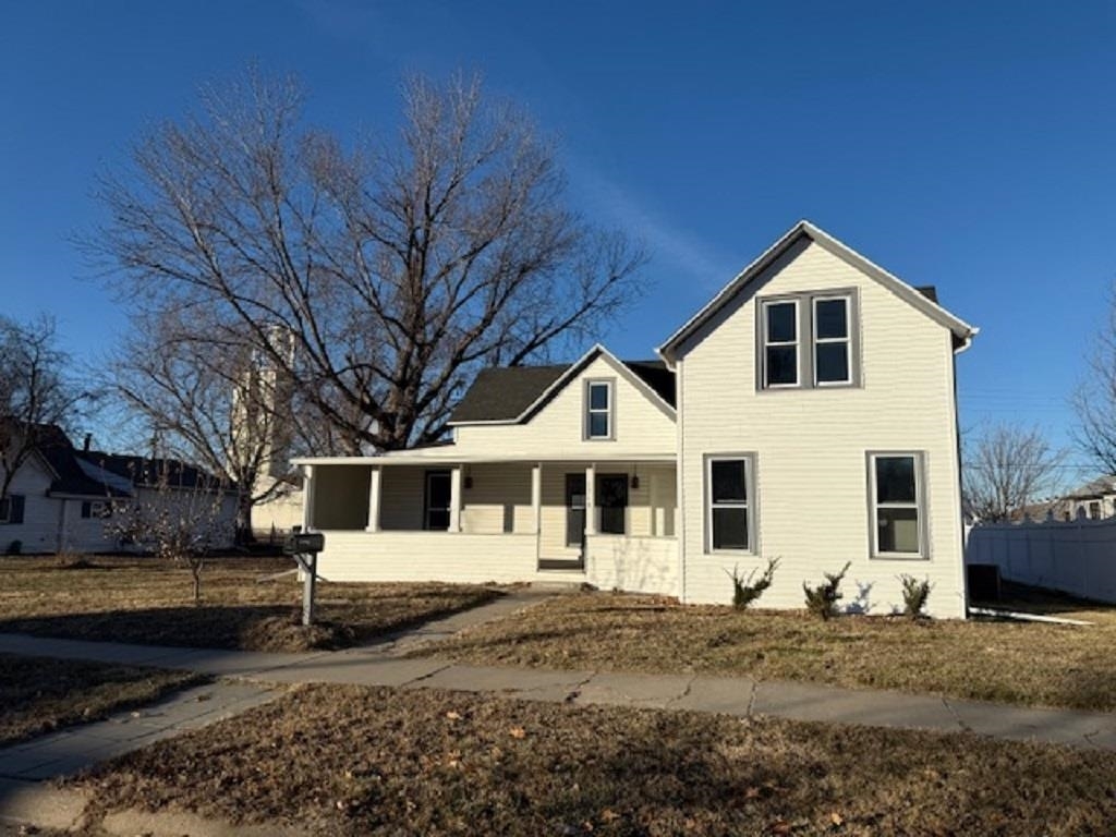 1310 Avenue A  Gothenburg NE 69138 photo