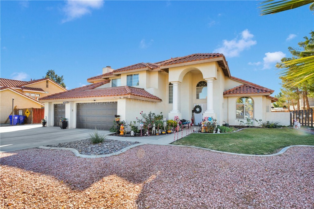 Property Photo: 20443 Red Hawk Place CA 92308
