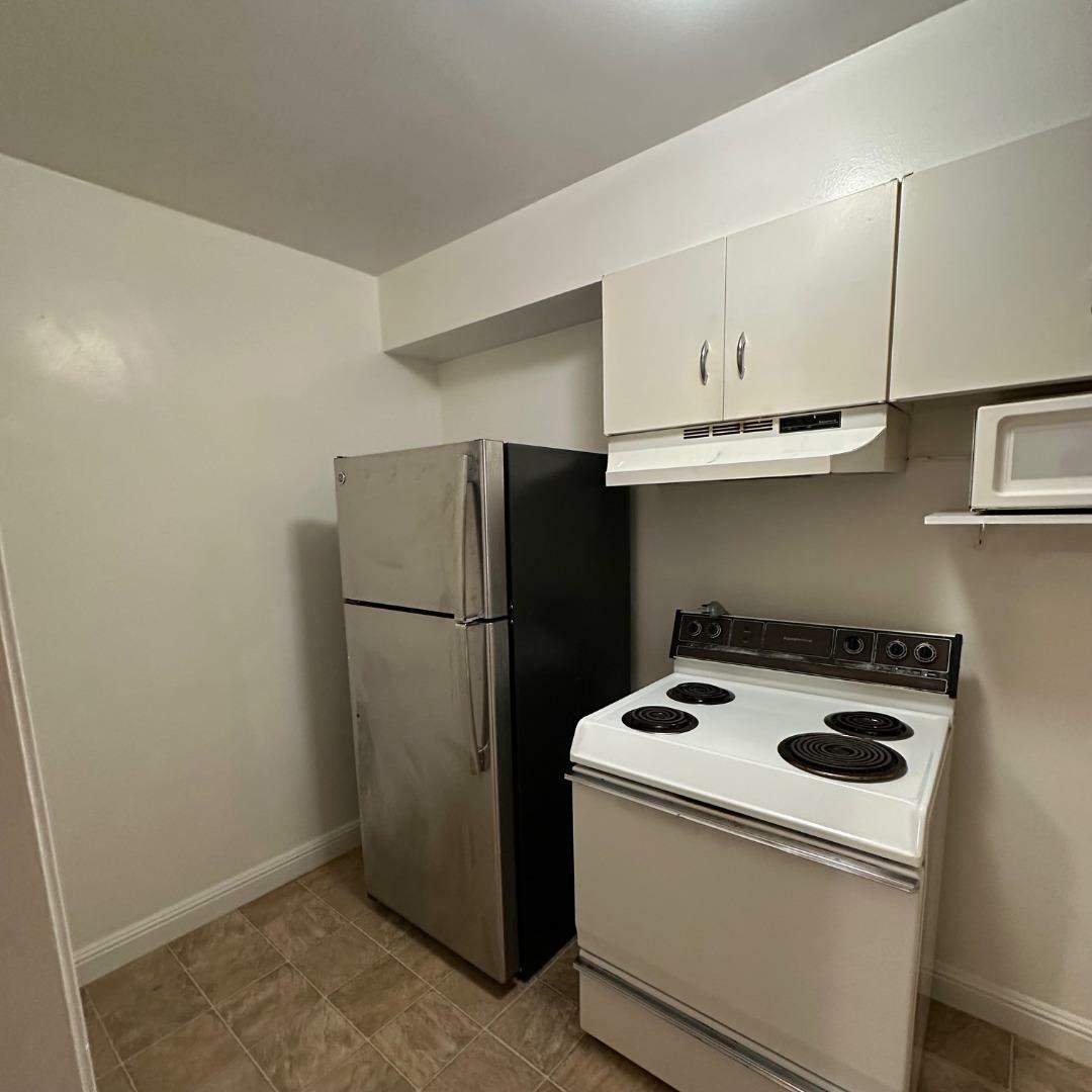 Property Photo:  46 West 4th Avenue 108  CA 94402 