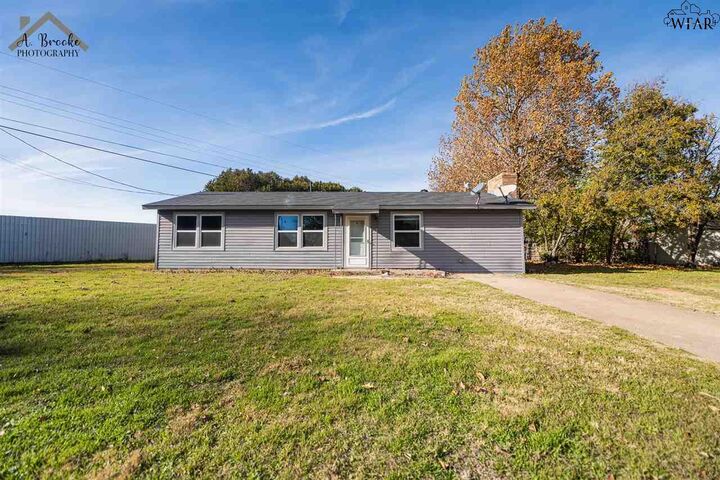 107 Terrace Street  Burkburnett TX 76354 photo