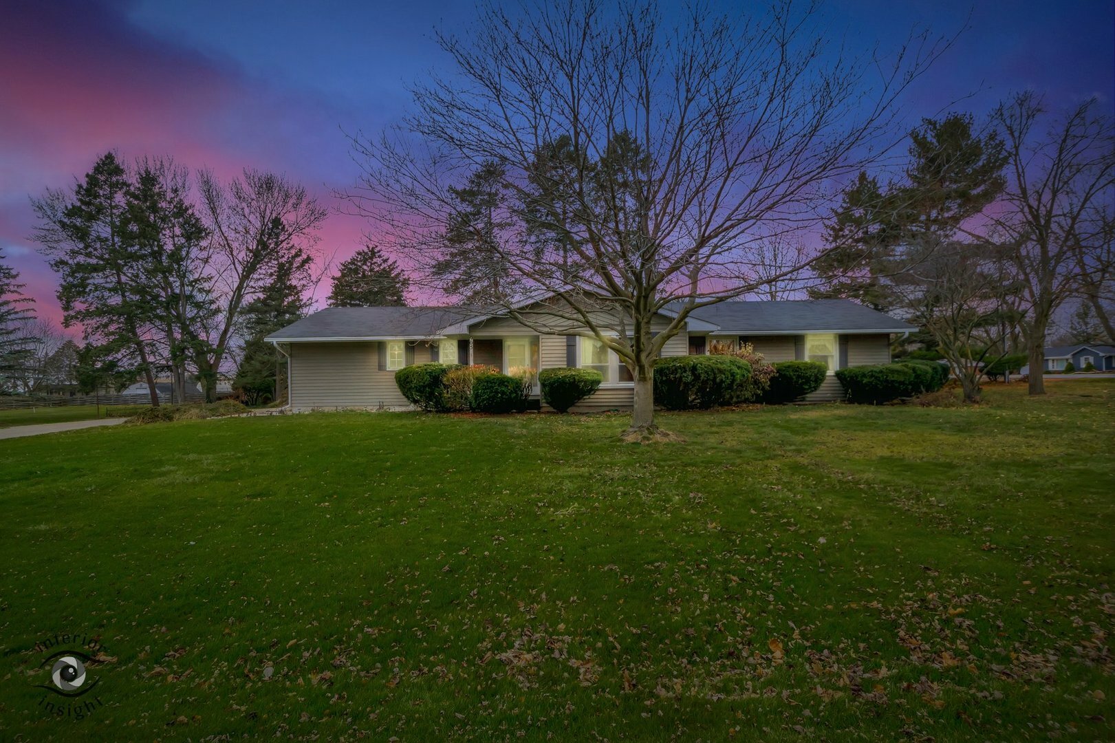 Property Photo:  905 Johnston Drive  IL 60506 