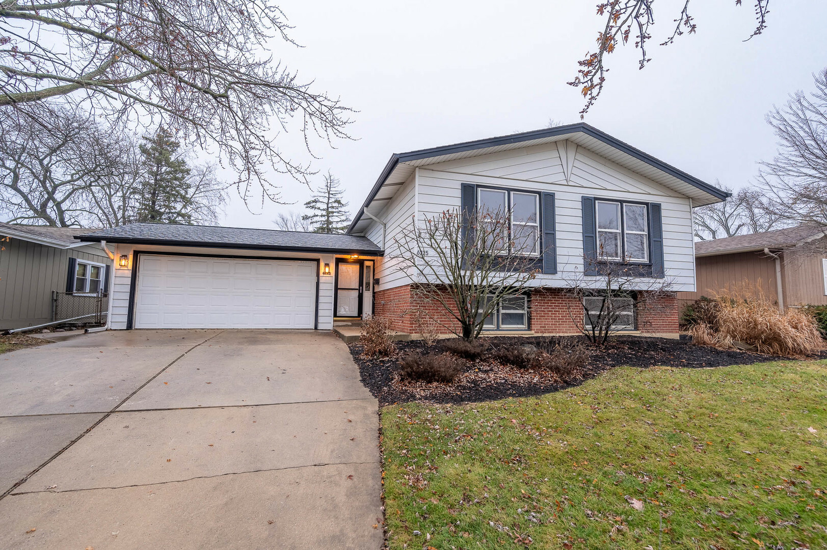 Property Photo:  6225 Boca Rio Drive  IL 60452 