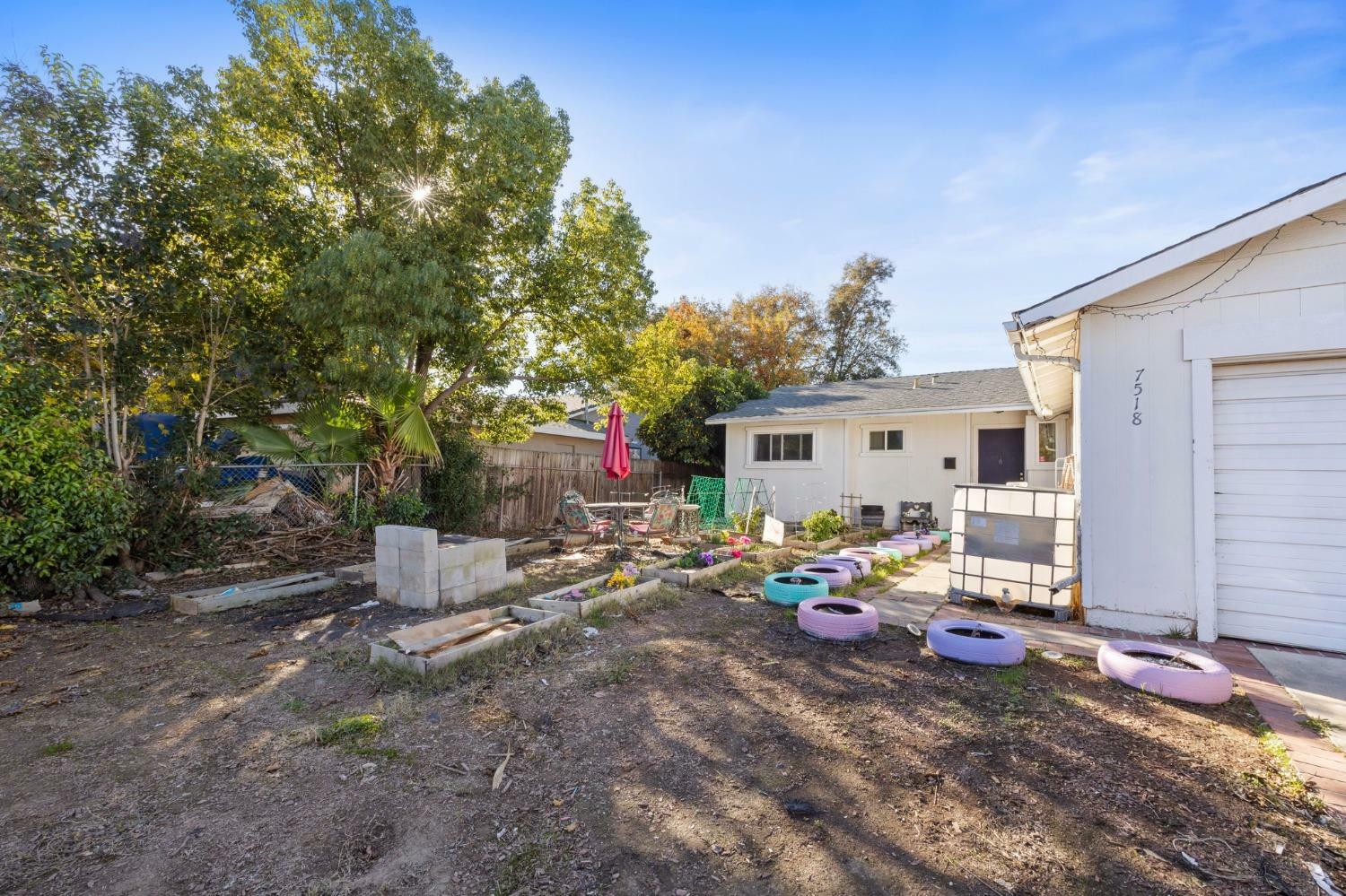 Property Photo:  7518 Bowen Circle  CA 95822 