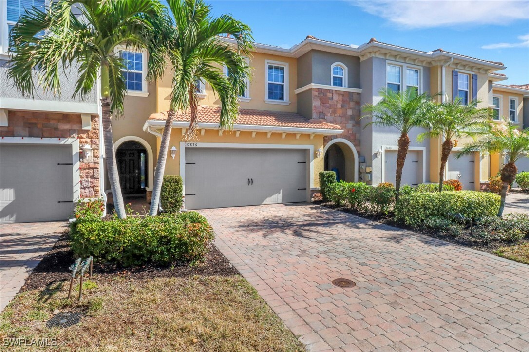 Property Photo:  10876 Alvara Way  FL 34135 