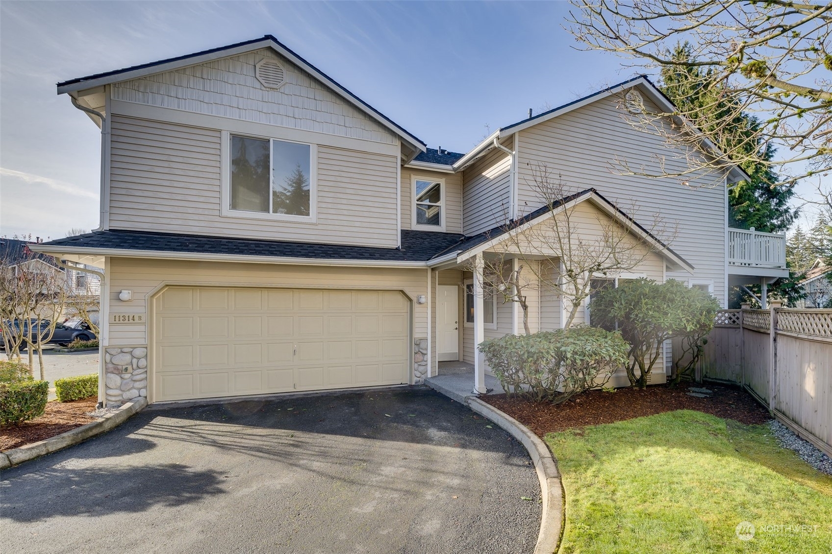 11314 W 8th Pl B2  Everett WA 98204 photo