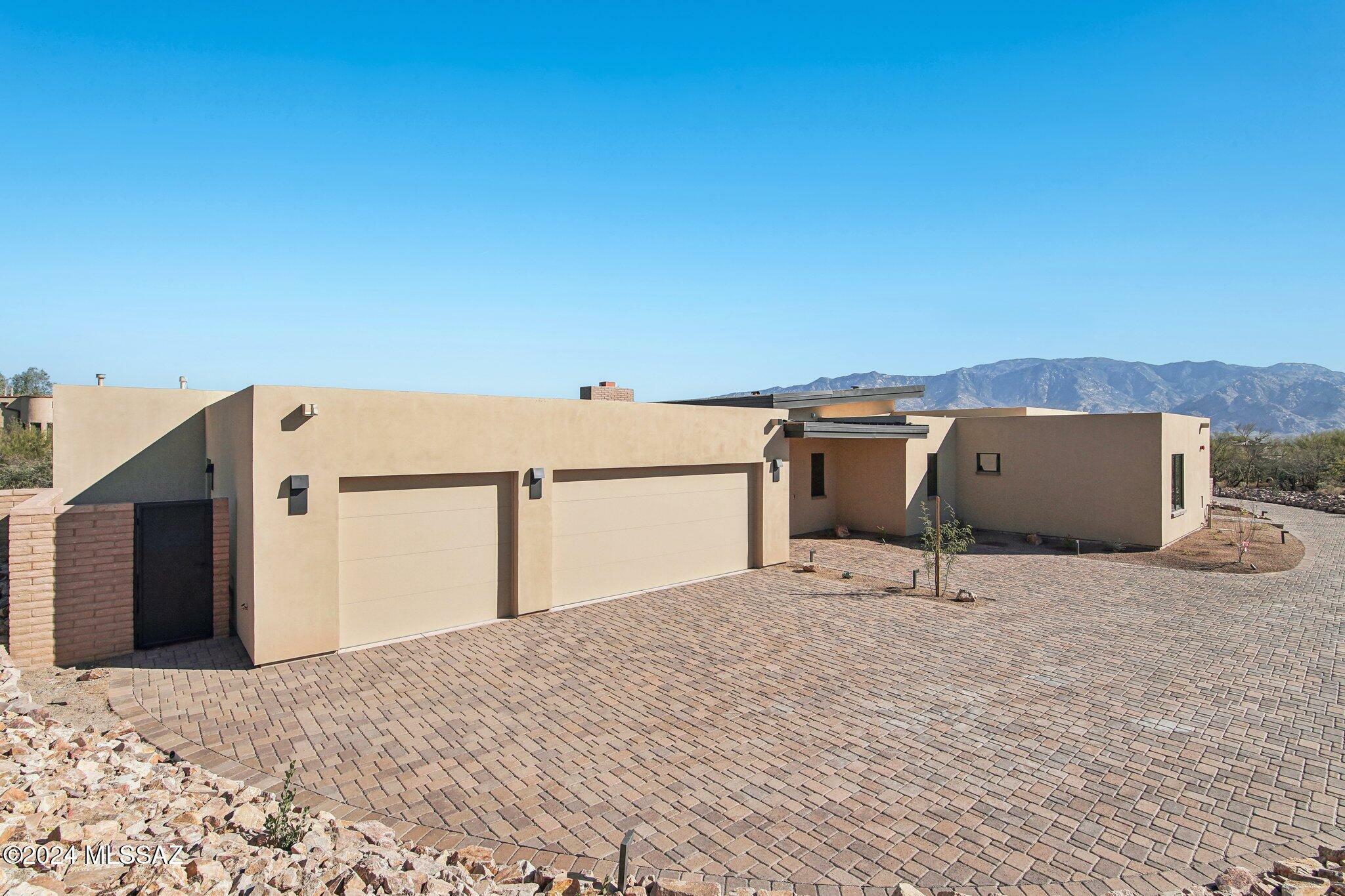 Property Photo:  14661 N Quiet Rain Drive  AZ 85755 