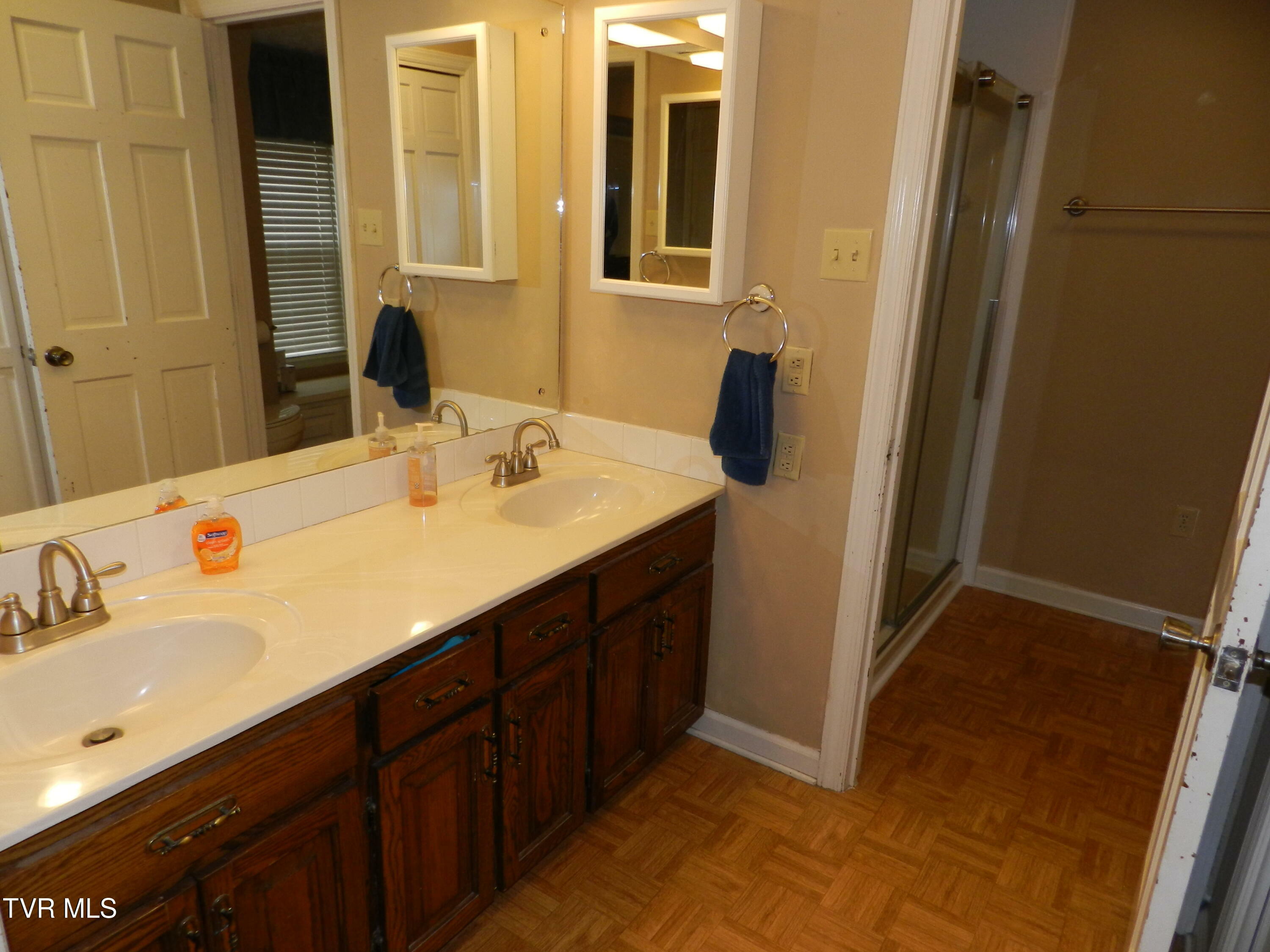 Property Photo: 209 Scotland Road TN 37660