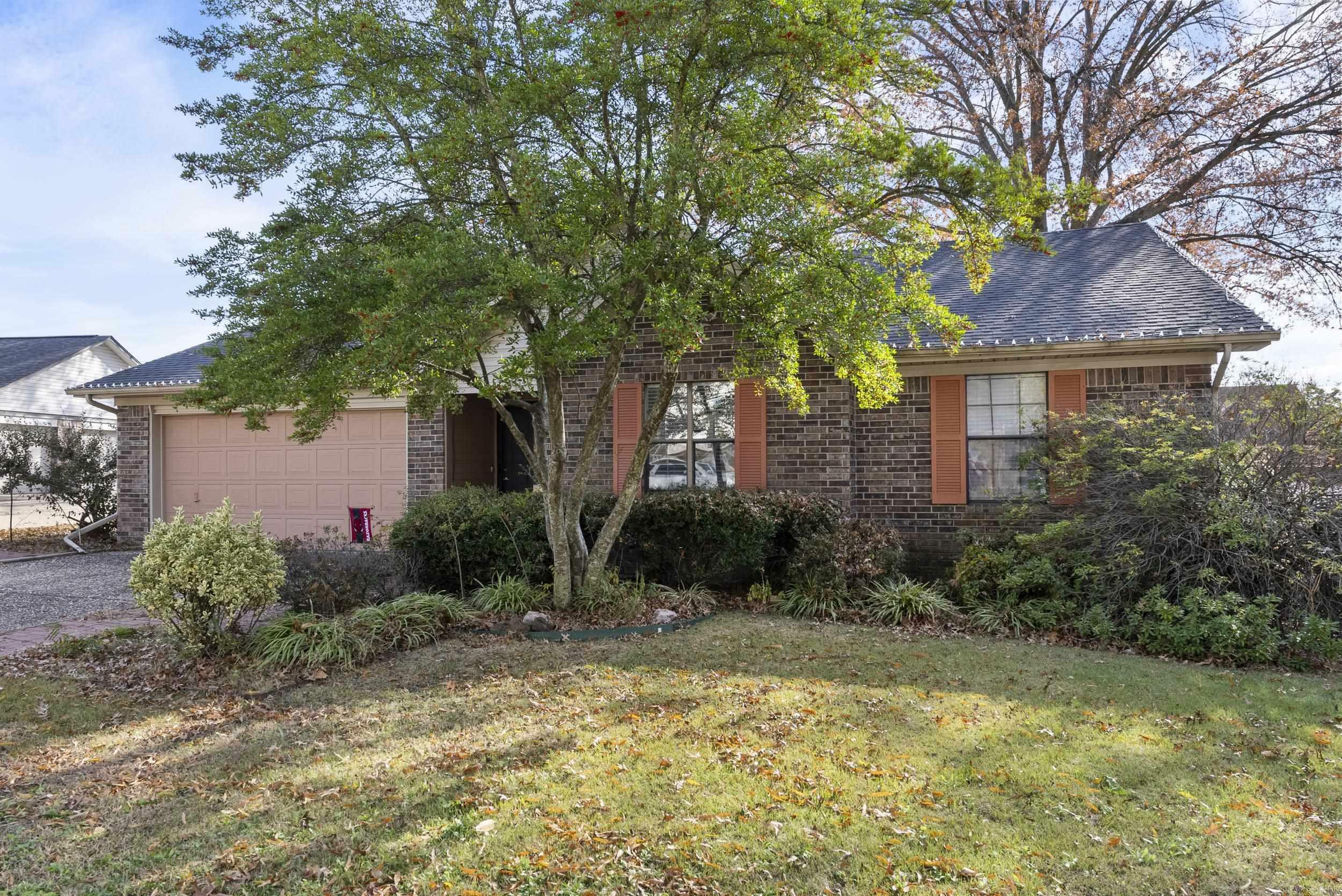 Property Photo:  890 Heather Circle  AR 72034 