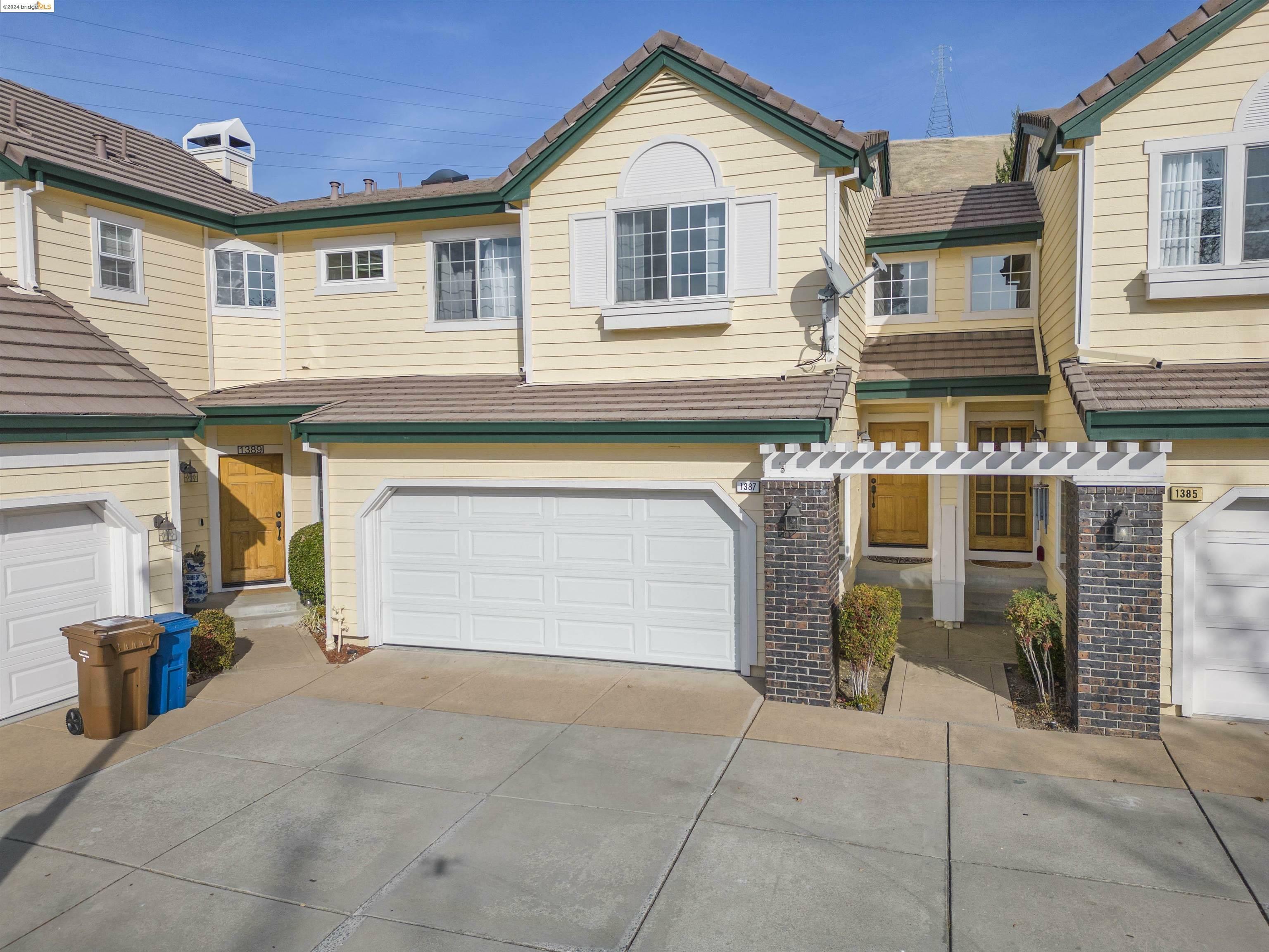 Property Photo:  1387 Shell Ln  CA 94517 