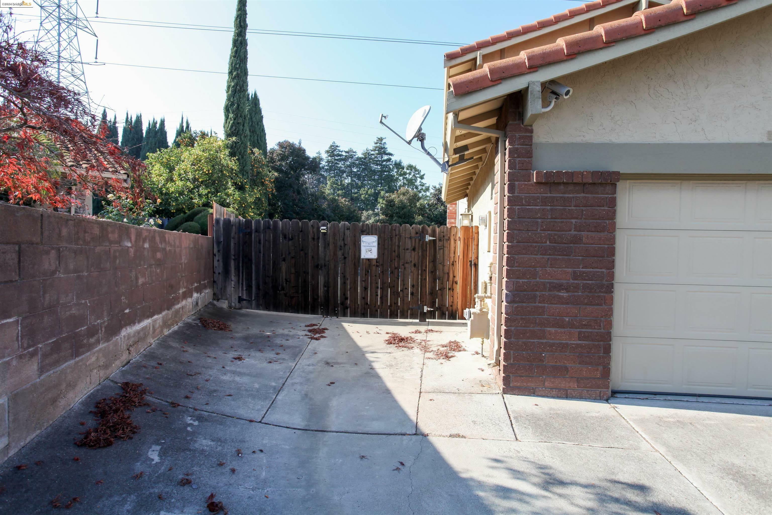 Property Photo:  1908 Grizzly Ct  CA 94509 