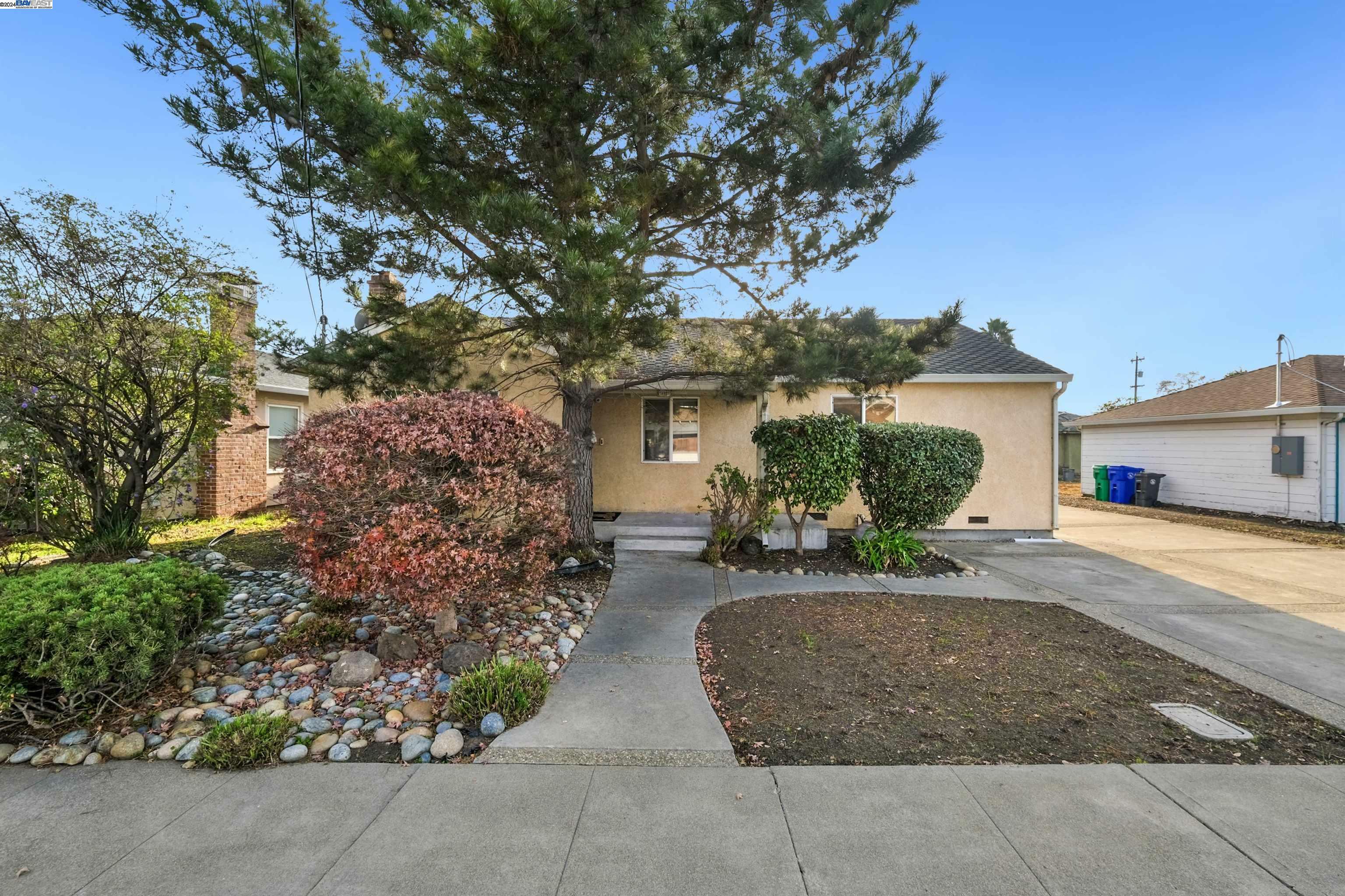 Property Photo:  14981 Patton Ave  CA 94578 