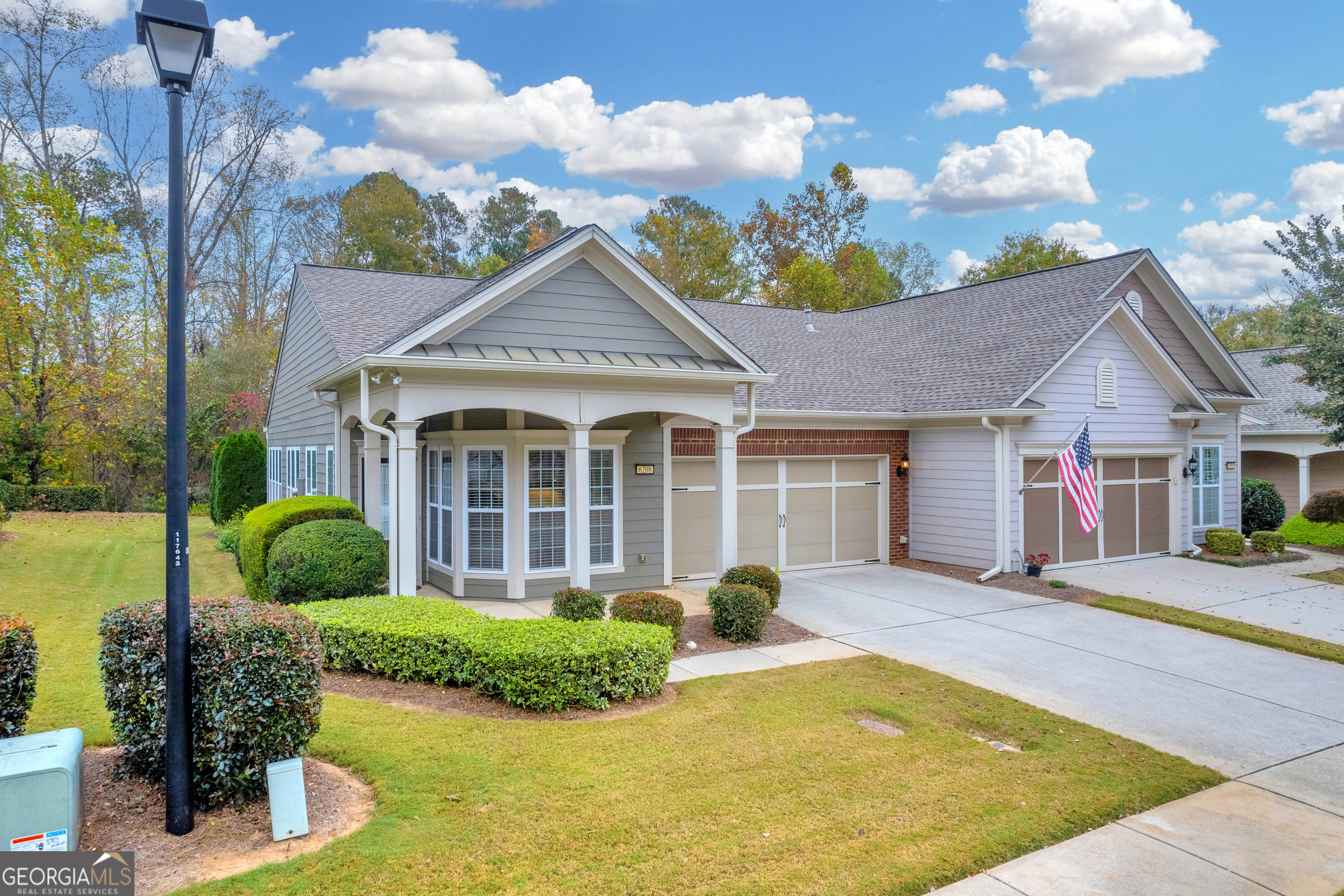 Property Photo:  6208 Longleaf Drive  GA 30548 