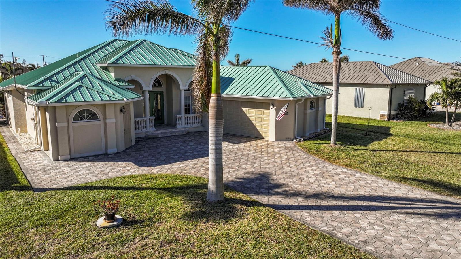 Property Photo: 9567 Honeymoon Drive FL 33981