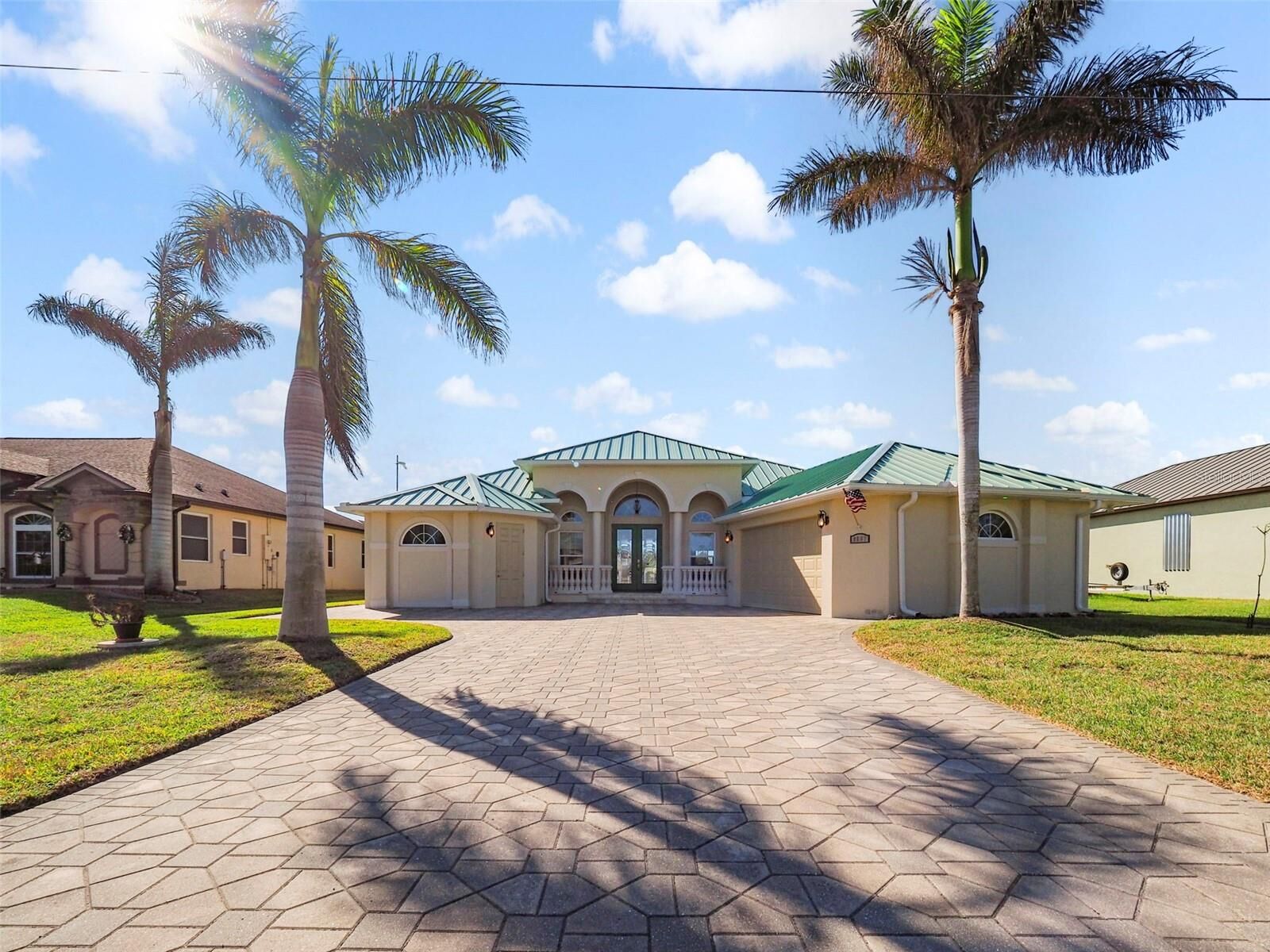 Property Photo: 9567 Honeymoon Drive FL 33981