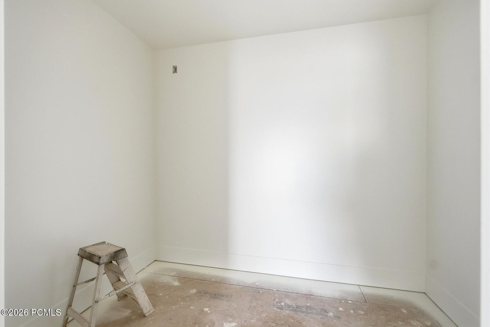 Property Photo:  6105 Golf Club Link  UT 84098 