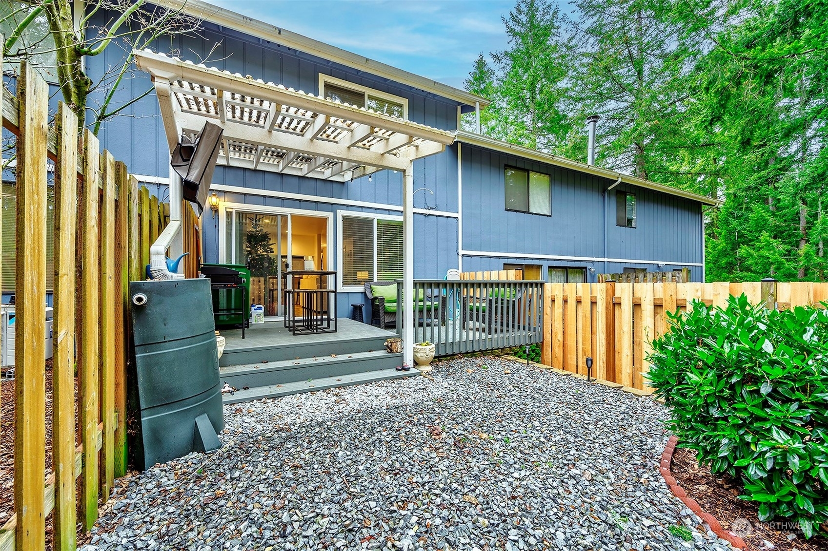 Property Photo:  25025  144 Place SE 52  WA 98042 