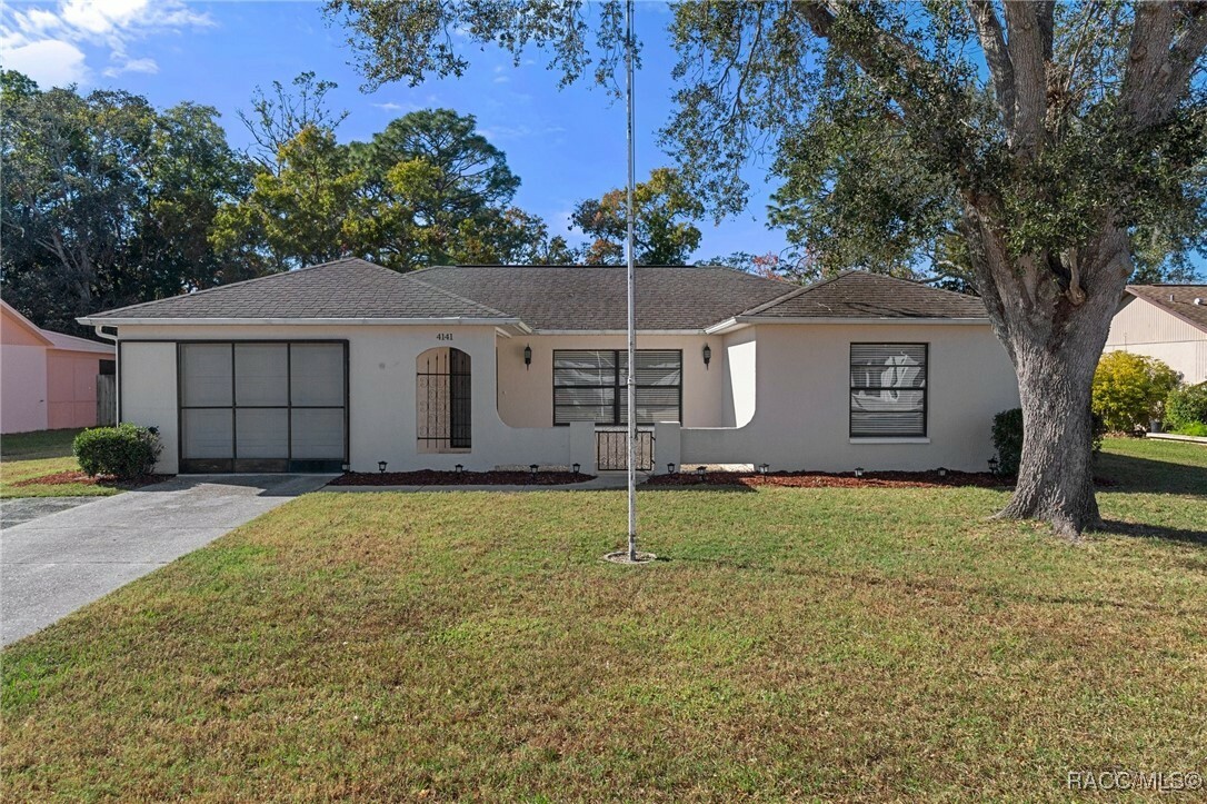 Property Photo:  4141 Glade Road  FL 34606 