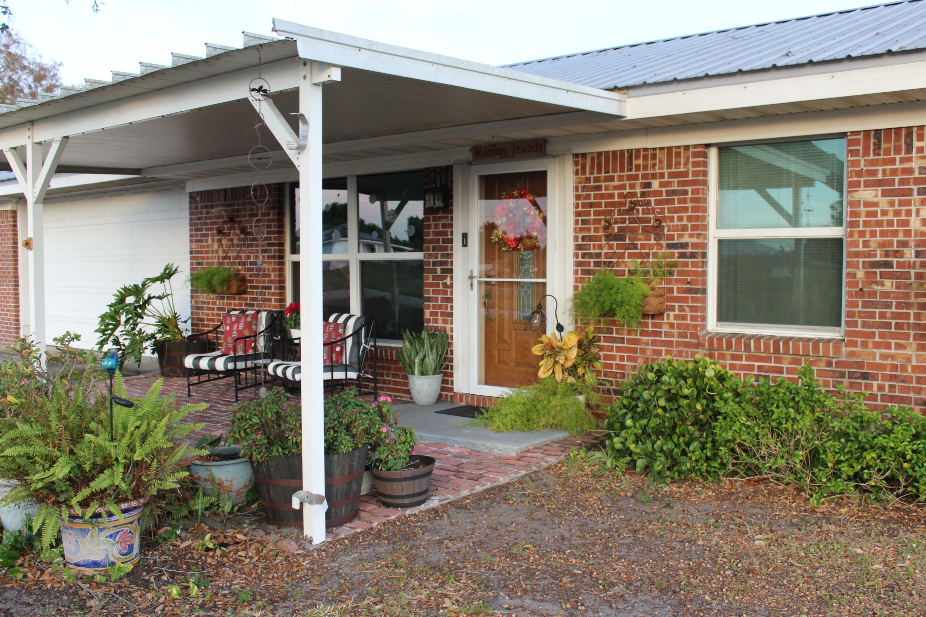 Property Photo:  602 S Berner Road  FL 33440 