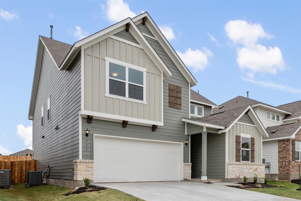 Property Photo: 731 Palo Brea Loop TX 78634