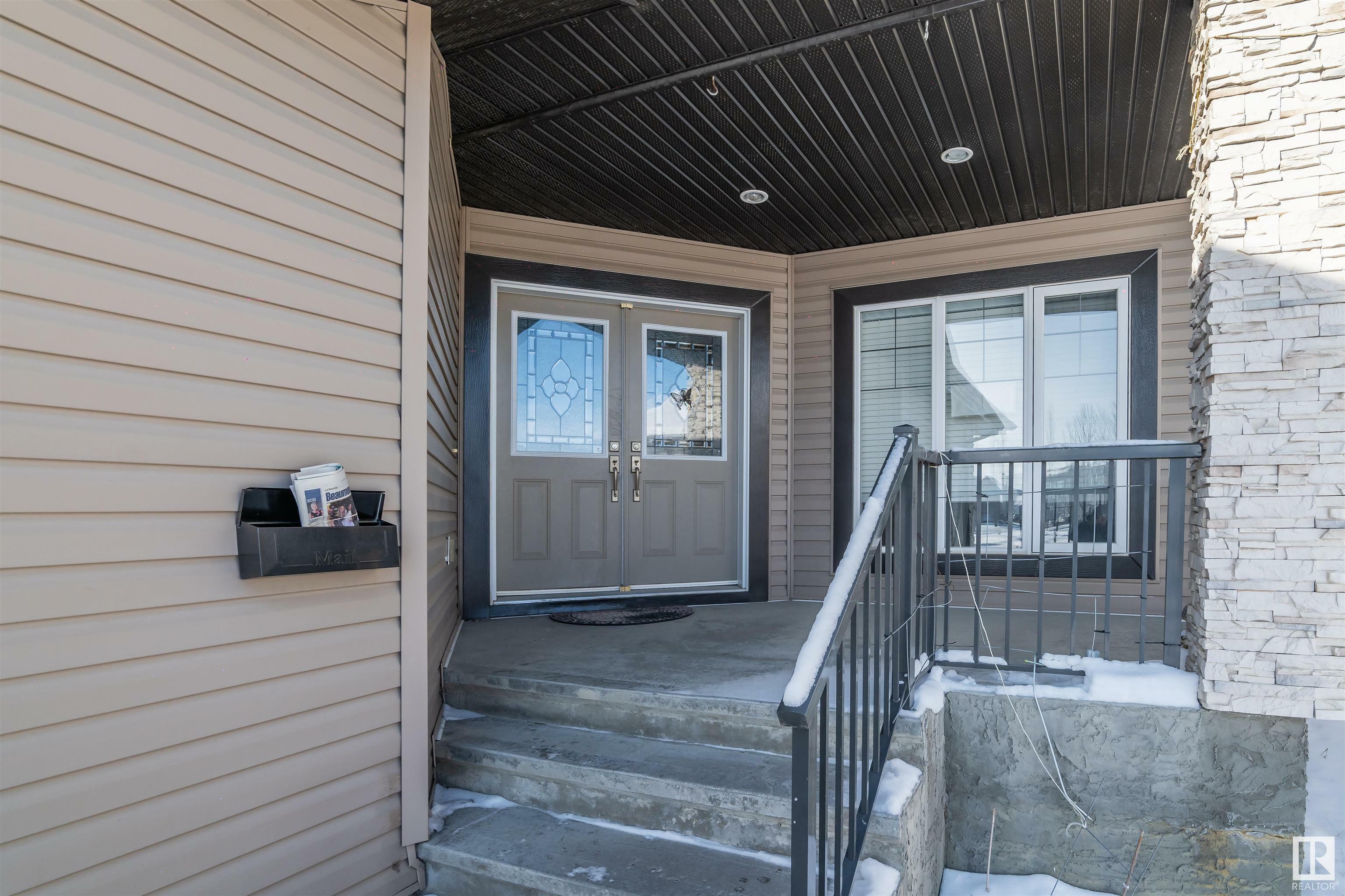 Property Photo:  5408 30 Avenue  AB T4X 1W4 