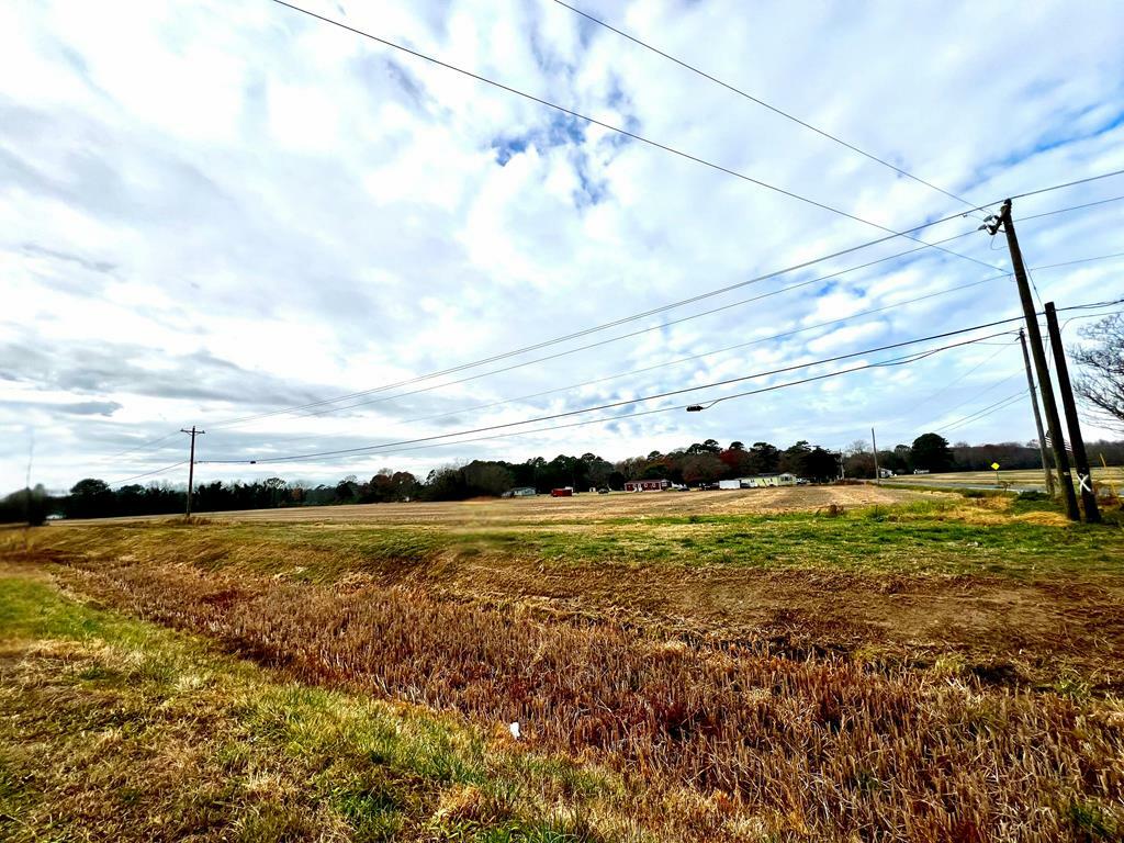 Property Photo:  10.86 Ac Captain Howe Ln  VA 23347 