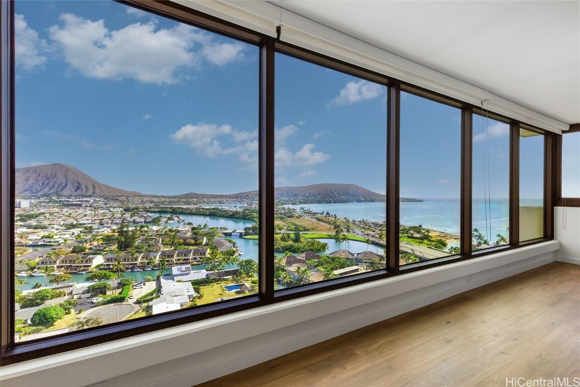 Property Photo: 250 Kawaihae Street 17D HI 96825