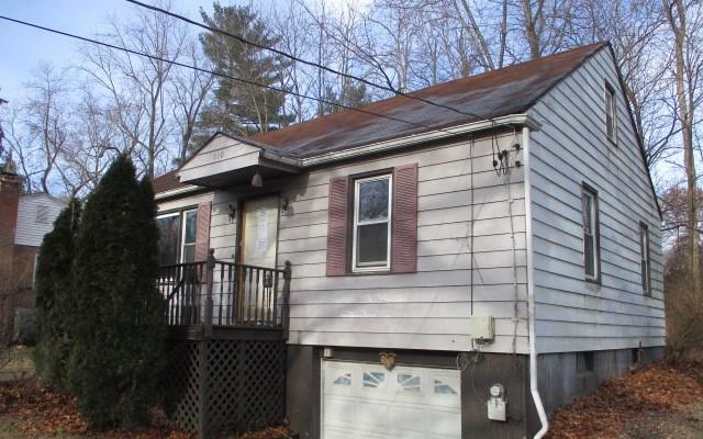 Property Photo:  180 Union Avenue  NY 12553 