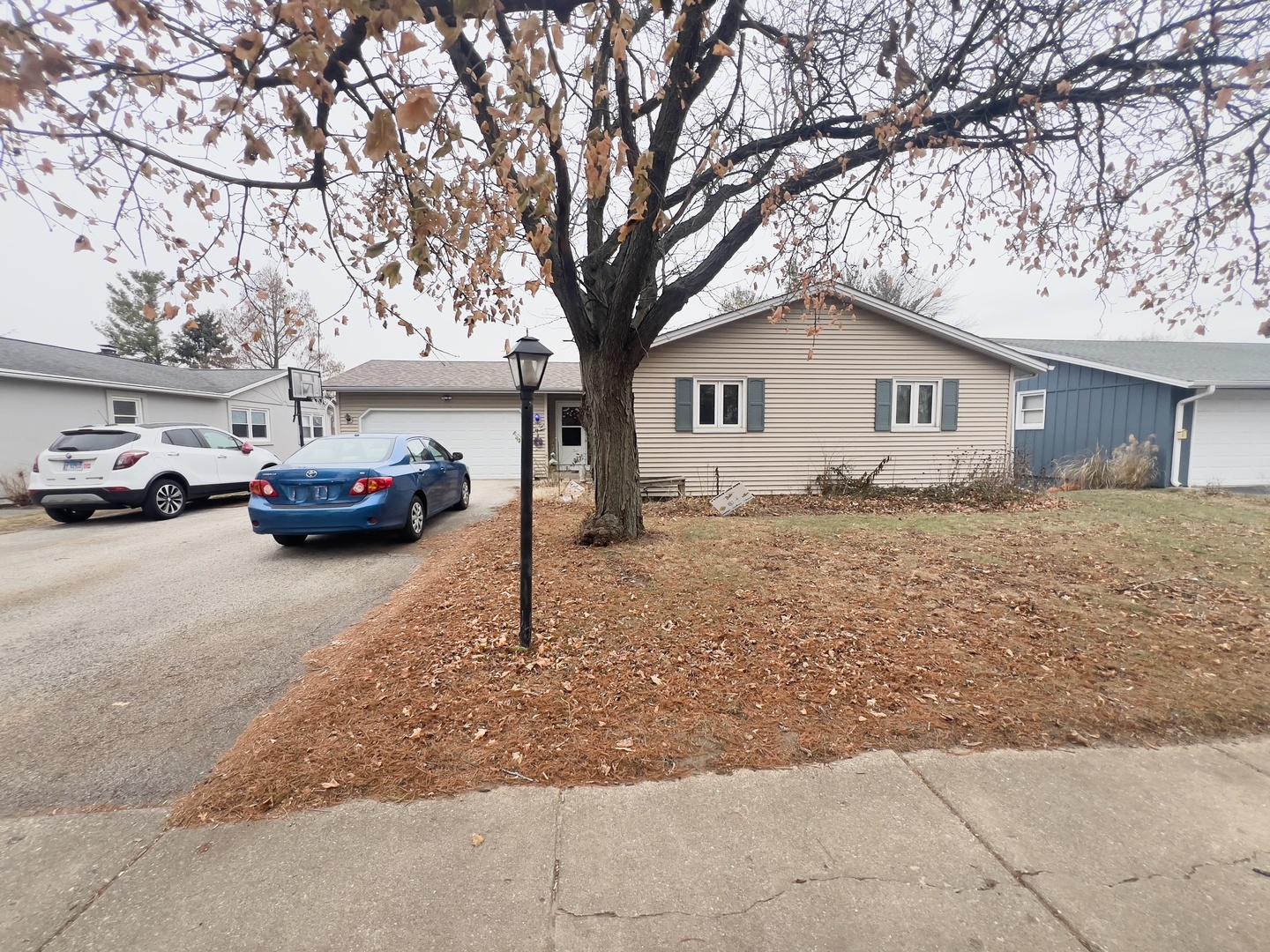 Property Photo:  670 W Main Street  IL 60013 