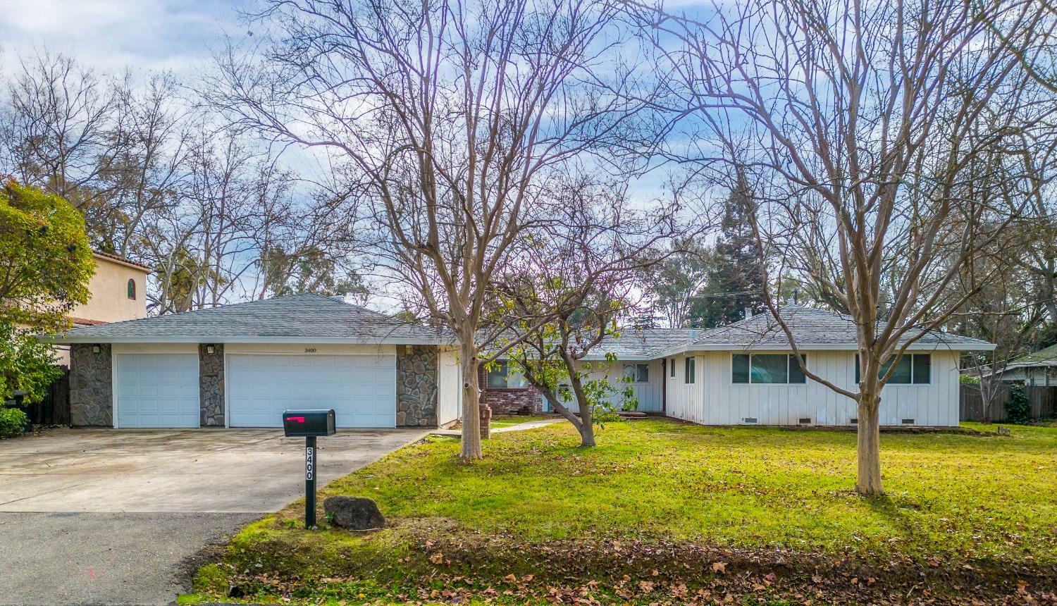 3400 Club Lane  Sacramento CA 95821 photo